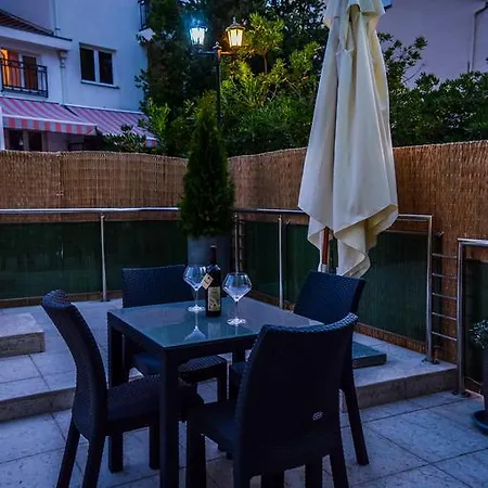 Amsterdam Hotel Budva