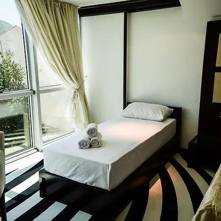 Amsterdam 4*