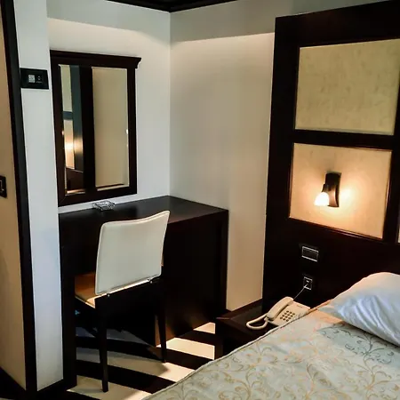 Hotel Amsterdam Budva